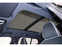 Volvo XC40 B4 Plus Black Edition - Panoramisch schuif-/kanteldak - Elektr. verstelbare voorstoelen, links met geheugen - IntelliSafe Assist & Surround - Harman Kardon audio - Verwarmde voorstoelen & stuur - Parkeersensoren voor & achter - Parkeercamera achter - Draadloze tel. lader - Extra getint glas - 20' LMV - Google Maps geïntegreerd - Apple®CarPlay