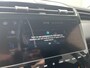 Hyundai Tucson 1.6 T-GDI HEV Comfort / Trekhaak (1.650KG) / Adaptief Cruise Control / Stoelverwarming / Led Lampen / Achteruitrijcamera / Parkeer Sensoren Voor & Achter / Apple Carplay&Android Auto / Navigatie /
