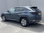 Hyundai Tucson 1.6 T-GDI HEV Comfort / Trekhaak (1.650KG) / Adaptief Cruise Control / Stoelverwarming / Led Lampen / Achteruitrijcamera / Parkeer Sensoren Voor & Achter / Apple Carplay&Android Auto / Navigatie /