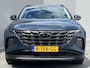 Hyundai Tucson 1.6 T-GDI HEV Comfort / Trekhaak (1.650KG) / Adaptief Cruise Control / Stoelverwarming / Led Lampen / Achteruitrijcamera / Parkeer Sensoren Voor & Achter / Apple Carplay&Android Auto / Navigatie /