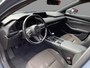 Mazda 3 2.0 e-SkyActiv-G M Hybrid 122 Comfort , Trekhaak, Stuur/Stoelverwarming, Camera, Adap.Cruise, Apple Carplay, Android Auto, LMV 18 Inch, HUD, BSM, PDC, LKA,