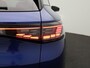 Volkswagen ID.4 Pro 77 kWh 204 PK| Warmtepomp | Trekhaak | Panoramadak | Navigatie Pro | Elektrische Voorstoelen | 360 Camera | Head-Updisplay | Parkeersensoren | Stoelverwarming | Stuurwielverwarming