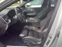 Volvo V60 2.0 B3 Plus Dark | BLIS | Panoramadak | Stoelverwarming | Trekhaak | 360 Camera | Keyless start / entry |