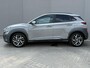 Hyundai Kona 1.6 GDI HEV Fashion / Fabrieksgarantie t/m 03-2027 / Volledig Onderhouden / Navigatie / Apple Carplay/Android Auto / Achteruitrijcamera / KRELL Audio /