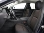 Mazda 3 2.0 e-SkyActiv-G M Hybrid 122 Comfort | Head-Up | Adaptive cruise | Camera | Carplay | Stuurverwarming | Full LED | Stoelverwarming | Navi Full map | Climate control