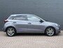 Hyundai i20 1.0 T-GDI Comfort | AUTOMAAT | All Season Banden | Vaste trekhaak 800 Kg | Cruise control | Navigatie | Stoel en stuurverwarming | Apple CarPlay