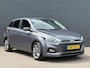 Hyundai i20 1.0 T-GDI Comfort | AUTOMAAT | All Season Banden | Vaste trekhaak 800 Kg | Cruise control | Navigatie | Stoel en stuurverwarming | Apple CarPlay