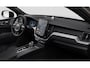 Volvo XC60 2.0 T8 Plug-in hybrid AWD Ultra Black Edition Executive | Luchtvering | 22" | Gelamineerd Glas | Bowers & Wilkins | Stoelmassage & Ventilatie | Stoel & Stuurverwarming | 360 Camera | Pilot Assist | BLIS |