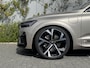 Volvo XC60 2.0 T8 Plug-in hybrid AWD Ultra Black Edition | Heico Body Kit | Heico Selected Level | 22' | Spacers V+A | Gelamineerd Glas | Bowers & Wilkins | Stoelmassage & Ventilatie |