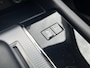 Mitsubishi Outlander 2.4 PHEV Instyle / 8 jaar Fabrieksgarantie / Trekhaak (1.600KG) / Panoramadak / Elektr. Voorstoelen Met Geheugen / Stoel Verwarming Voor & Achter / Stuur & Voorruit Verwarming / Elektr. Achterklep / Apple Carplay & Android Auto / Navigatie / Airco / Dodehoek Detectie /