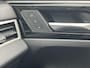 Mitsubishi Outlander 2.4 PHEV Instyle / 8 jaar Fabrieksgarantie / Trekhaak (1.600KG) / Panoramadak / Elektr. Voorstoelen Met Geheugen / Stoel Verwarming Voor & Achter / Stuur & Voorruit Verwarming / Elektr. Achterklep / Apple Carplay & Android Auto / Navigatie / Airco / Dodehoek Detectie /