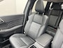 Mitsubishi Outlander 2.4 PHEV Instyle / 8 jaar Fabrieksgarantie / Trekhaak (1.600KG) / Panoramadak / Elektr. Voorstoelen Met Geheugen / Stoel Verwarming Voor & Achter / Stuur & Voorruit Verwarming / Elektr. Achterklep / Apple Carplay & Android Auto / Navigatie / Airco / Dodehoek Detectie /