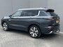 Mitsubishi Outlander 2.4 PHEV Instyle / 8 jaar Fabrieksgarantie / Trekhaak (1.600KG) / Panoramadak / Elektr. Voorstoelen Met Geheugen / Stoel Verwarming Voor & Achter / Stuur & Voorruit Verwarming / Elektr. Achterklep / Apple Carplay & Android Auto / Navigatie / Airco / Dodehoek Detectie /