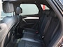 Audi Q5 55 TFSI e S-Line Quattro Competition | Pano | RS Leder | Luchvering | 21'' | B&O | Ambient+ | Matrix Led | Digital Dash | Head-Up | Electric Seats | Memory | Camera | ACC | Afgevlakt Stuur | Warmtewerende Voorruit | Trekhaak | Carplay | Dodehoek