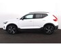 Volvo XC40 B3 Plus Dark - IntelliSafe Assist & Surround - 360º Camera - Harman/Kardon audio - Verwarmde voorstoelen & stuur - Parkeersensoren voor & achter - Elektr. bedienb. voorstoelen met geheugen links - Draadloze tel. lader - Standkachel - Extra getint glas - 18' LMV