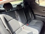 Toyota C-HR / C-HR+ 2.0 Hybrid Launch Edition 32.000 K.M. Two Tone/Lederen bekl./Cruise contr. adapt./Dode hoek detect./Elektr. verstb. stoel/Autom. airco/JBL Audio Premium/Verw. inklpb. buitensp./Navigatie full Map/ Keyless entry+Start/LM 18 Inch
