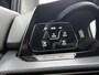 Volkswagen Golf 1.5 eTSI R-Line Business 150 PK | Automaat | Camera | Navigatie | Climate Control | Cruise Control Adaptief | Stoelverwarming |