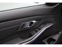 BMW 3-Serie 320d xDrive High Executive 2020 | M-Pakket | Cruise Control | Achteruitrij Camera | Stuurwiel Bediening | Apple/Android Carplay | Navigatie | Airco Seperaat | 2 Sleutels | Keyless