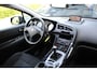 Peugeot 3008 1.6 VTi ST | Panorama dak | Trekhaak | Navigatie | Clima / Cruise control | PDC | NAP | APK |