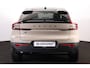 Volvo EC40 Extended Range Ultra 82 kWh - Panoramadak - IntelliSafe Assist & Surround - 360º Camera - Harman/Kardon audio - Verwarmde voorstoelen, stuur & achterbank - Parkeersensoren voor & achter - Elektr. bedienb. voorstoelen met geheugen links - Warmtepomp - Extra getint glas - Inklapbare trekhaak - 19' LMV