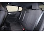 Volvo EC40 Extended Range Ultra 82 kWh - Panoramadak - IntelliSafe Assist & Surround - 360º Camera - Harman/Kardon audio - Verwarmde voorstoelen, stuur & achterbank - Parkeersensoren voor & achter - Elektr. bedienb. voorstoelen met geheugen links - Warmtepomp - Extra getint glas - Inklapbare trekhaak - 19' LMV