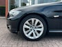 BMW 3-Serie Touring 320i Luxury Line - Navi - PDC - LM