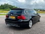 BMW 3-Serie Touring 320i Luxury Line - Navi - PDC - LM
