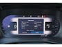 Volvo EX40 Performance Ultra Black Edition 82 kWh - Panorama/schuifdak - 360º Camera - Harman/Kardon audio - Verwarmde voorstoelen, stuur & achterbank - Parkeersensoren voor & achter - Elektr. bedienb. voorstoelen met geheugen links - Draadloze tel. lader - Warmtepomp - Extra getint glas - Inklapbare trekhaak - 20' LMV