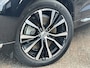 Volvo XC60 2.0 T6 Plug-in hybrid AWD Plus Bright Panorama Leer inscription stoelen