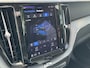 Volvo XC60 2.0 T6 Plug-in hybrid AWD Plus Bright Panorama Leer inscription stoelen