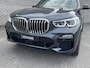 BMW X5 xDrive40i High Executive | Harman Kardon | Achterasbesturing | Panoramadak | Head-Up Display | Trekhaak | Voertuigvolgsysteem | M-sport |