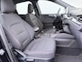 Ford Kuga 1.5T 150PK ST-Line Trekhaak Adap.Cruise Elek.Achterklep Camera Apple Carplay/Android Navi Stoel+Stuur+Achterbank+Voorruitverwarming Pdc Lmv 18" DAB Bluetooth Parkeerhulp Led Lane Assist Isofix Road Edge Detection WiFi 1.800KG Trekgewicht