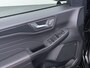 Ford Kuga 1.5T 150PK ST-Line Trekhaak Adap.Cruise Elek.Achterklep Camera Apple Carplay/Android Navi Stoel+Stuur+Achterbank+Voorruitverwarming Pdc Lmv 18" DAB Bluetooth Parkeerhulp Led Lane Assist Isofix Road Edge Detection WiFi 1.800KG Trekgewicht