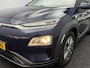 Hyundai Kona Electric EV Fashion 64 kWh 3-Fase SOH 96,6% | Warmtepomp | Camera | Navigatie | Head-Up Display
