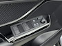 Toyota C-HR / C-HR+ 2.0 Hybrid Executive | Apple Carplay/Android Auto | Bi-Tone Metaallak | Lichtmetalen Velgen 18'' | Parkeersensoren V+A |