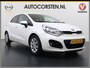 Kia Rio 1.2I 86PK 5Drs Trekhaak Airco Cruise Control Bluetooth Lichtsensor Business Line Isofix ESP Privacy Glas Mistlampen USB Elek.Ramen+Spiegels Dealeronderhouden 900KG Trekgewicht 2e Eigenaar