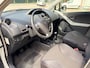 Toyota Yaris 1.8 VVTi TS Parelmoer metaal 73340 K.M. !!! Climate controle/Dakspoiler/Hoogte verst.bare stoel/Extra getint glas achter/Mistlampen voor/L.M. 17 inch/Elekt. buitenspiegels