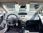 Toyota Yaris 1.8 VVTi TS Parelmoer metaal 73340 K.M. !!! Climate controle/Dakspoiler/Hoogte verst.bare stoel/Extra getint glas achter/Mistlampen voor/L.M. 17 inch/Elekt. buitenspiegels