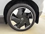 Volvo EX30 Single Motor Extended Range Plus 69 kWh | 19" | Trekhaak | Stoel/Stuurverwarming | Getint Glas | Warmtepomp | Adaptieve Cruise | BLIS | Keyless | Harman Kardon | Parkeercamera