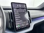 Volvo EX30 Single Motor Extended Range Plus 69 kWh | 19" | Trekhaak | Stoel/Stuurverwarming | Getint Glas | Warmtepomp | Adaptieve Cruise | BLIS | Keyless | Harman Kardon | Parkeercamera