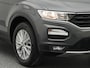 Volkswagen T-Roc 1.5 TSI 150pk Style | Trekhaak | Adaptieve Cruise Control | Achteruitrijcamera |