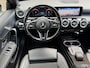 Mercedes-Benz A-klasse 250 e 218pk | Half leder | Sfeerverlichting | Navigatie | Apple CarPlay | Camera | Sportstoelen | Stoelverwarming | 18 inch velgen | Cruise control | Rijstrooksensor | DAB | Volledig dealeronderhouden