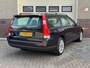 Volvo V70 2.4 Momentum Dealer onderhouden|APK 07-2027|NWE Distributie