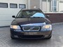 Volvo V70 2.4 Momentum Dealer onderhouden|APK 07-2027|NWE Distributie