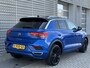 Volkswagen T-Roc 1.5 TSI R-Line / Digitaal dashboard / Pano / Trekhaak / Camera / Parkeersensoren V+A / App connect /