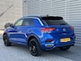 Volkswagen T-Roc 1.5 TSI R-Line / Digitaal dashboard / Pano / Trekhaak / Camera / Parkeersensoren V+A / App connect /