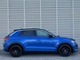 Volkswagen T-Roc 1.5 TSI R-Line / Digitaal dashboard / Pano / Trekhaak / Camera / Parkeersensoren V+A / App connect /