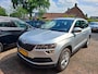 Skoda Karoq 1.0 TSI Ambition Business. Dealer onderhouden! 2de eigenaar. Nieuwe distributieriem + w.pomp. O.a. navi, carplay, etc.