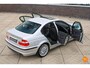 BMW 3-Serie 3er-Reihe 320i | 132.000 KM | M-Sport Package | German deliverd | Xenon
