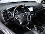 Mitsubishi Outlander 2.0 PHEV instyle+ (APPLE CARPLAY,SCHUIFDAK,LED,LEDER,ELECTRISCHE STOELEN,STOEVERWARMING,CAMERA,NETTESTAAT)